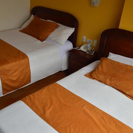Hotel Lumar Tulcan Bagian luar foto