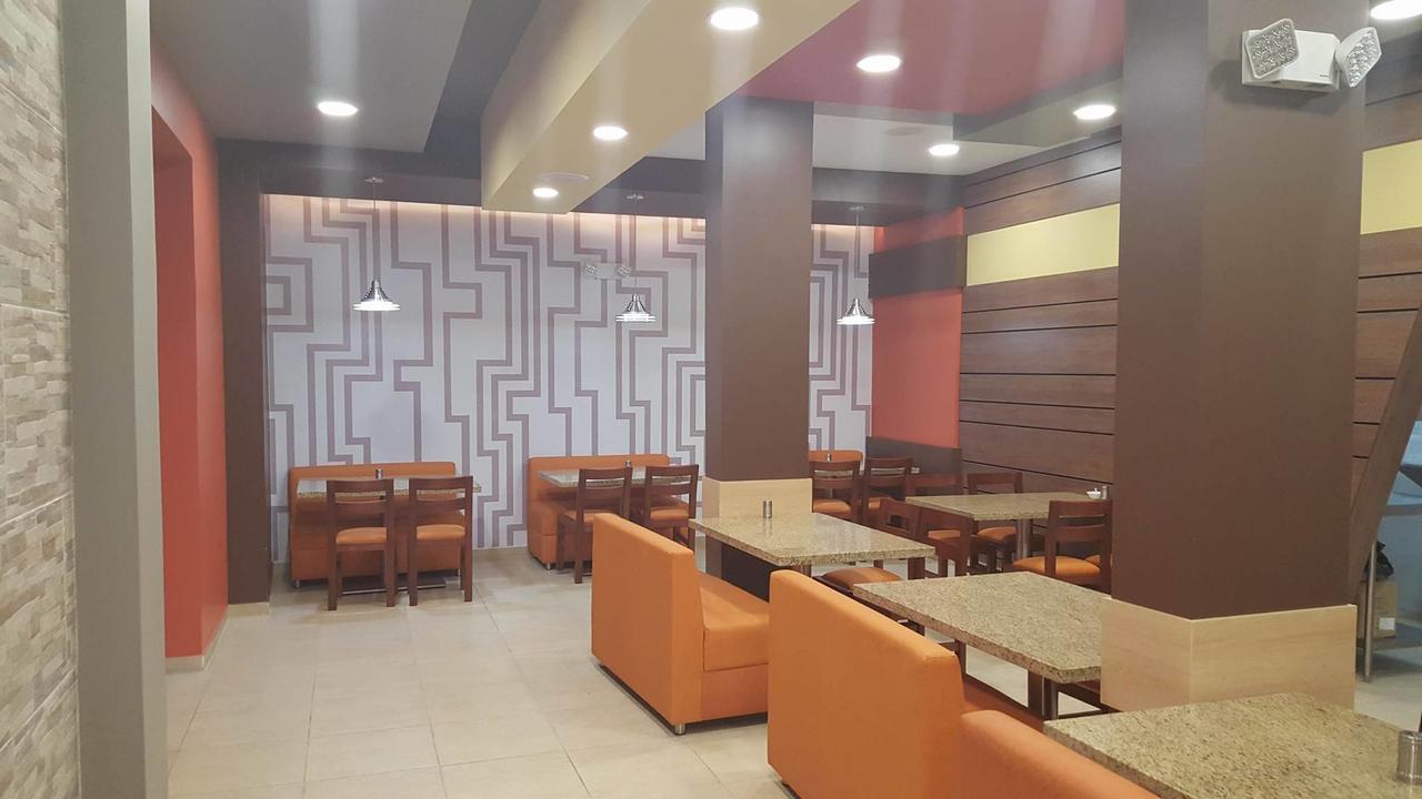 Hotel Lumar Tulcan Bagian luar foto