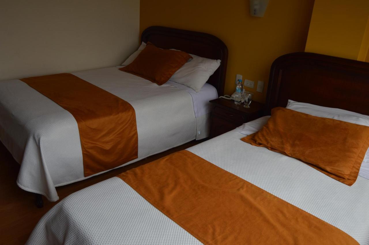 Hotel Lumar Tulcan Bagian luar foto