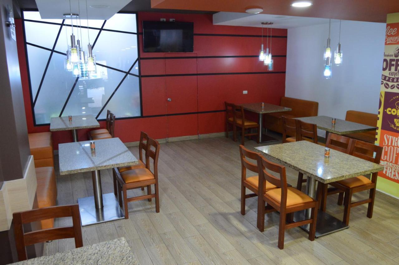 Hotel Lumar Tulcan Bagian luar foto