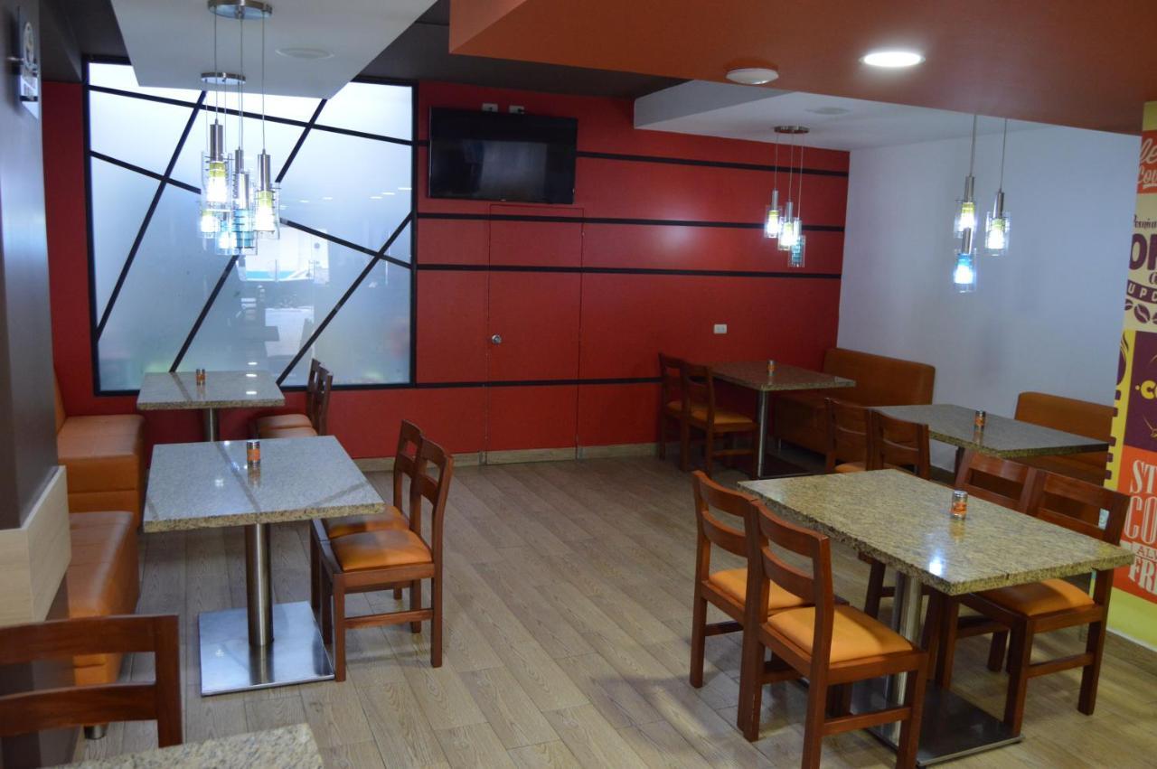 Hotel Lumar Tulcan Bagian luar foto